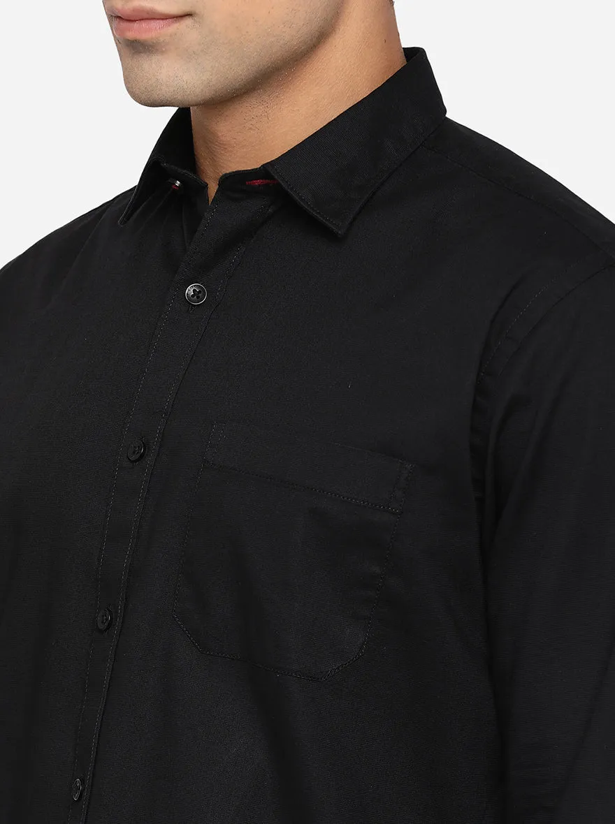 Jet Black Solid Classic Fit Casual Shirt | Greenfibre